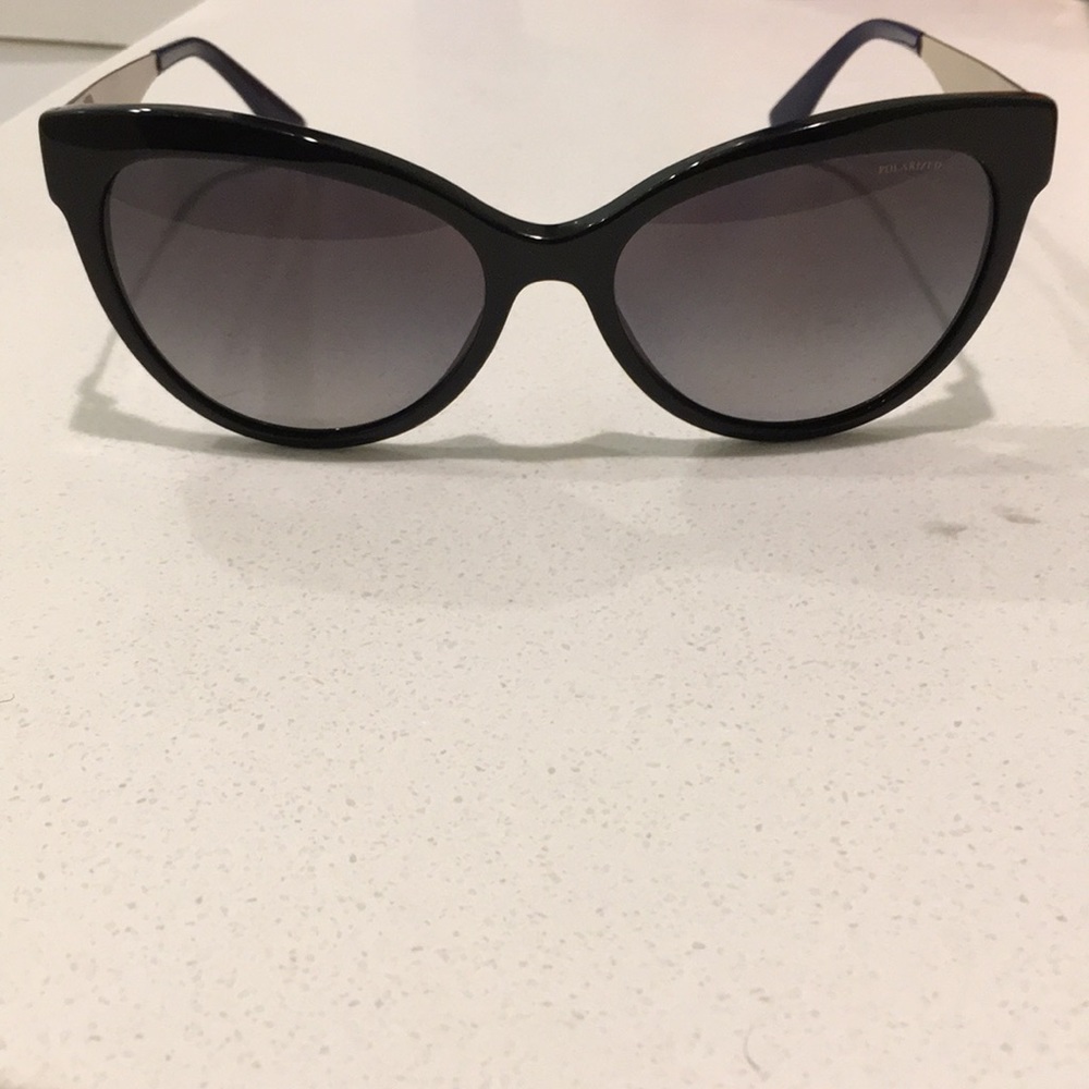 Versace polarized sun glasses
